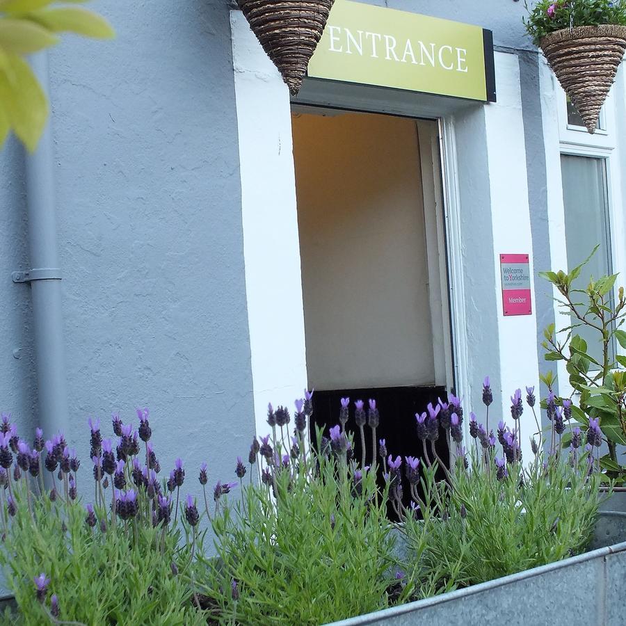 Devonshire Arms Inn Cracoe Esterno foto